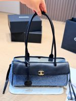 chanel 26s Baguette bag size : 30.5x11x15cm - Image 4