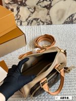 LOUIS VUITTON lv  keep all size : 24*15cm - Image 9
