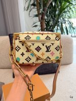 LOUIS VUITTON LV soft trunk - Image 9